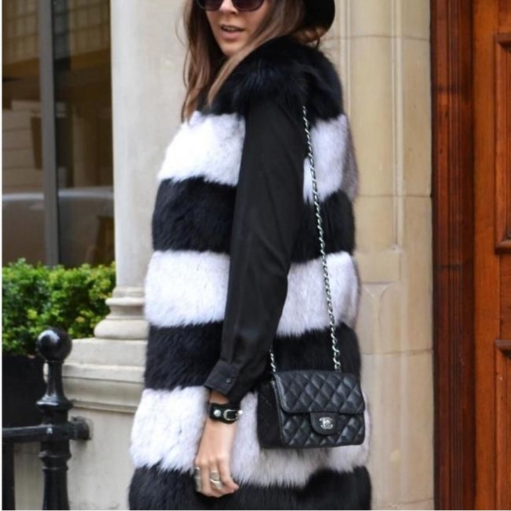 Chanel mini flap black caviar